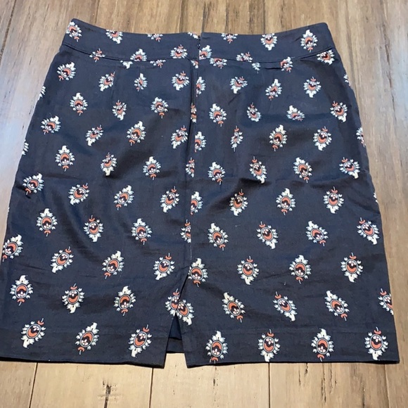 5 for $25‎ Loft printed pencil skirt - Picture 4 of 11